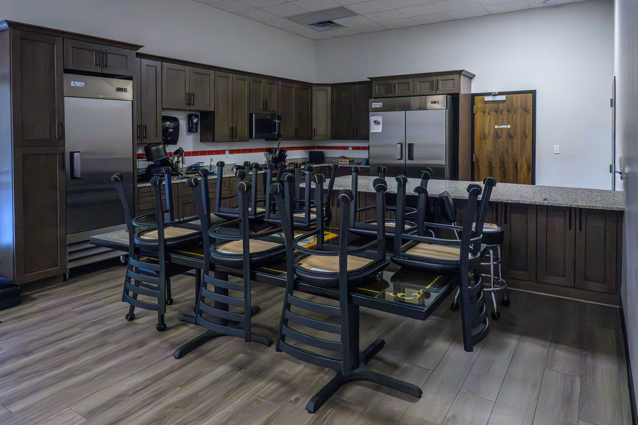 Station kitchen and dining